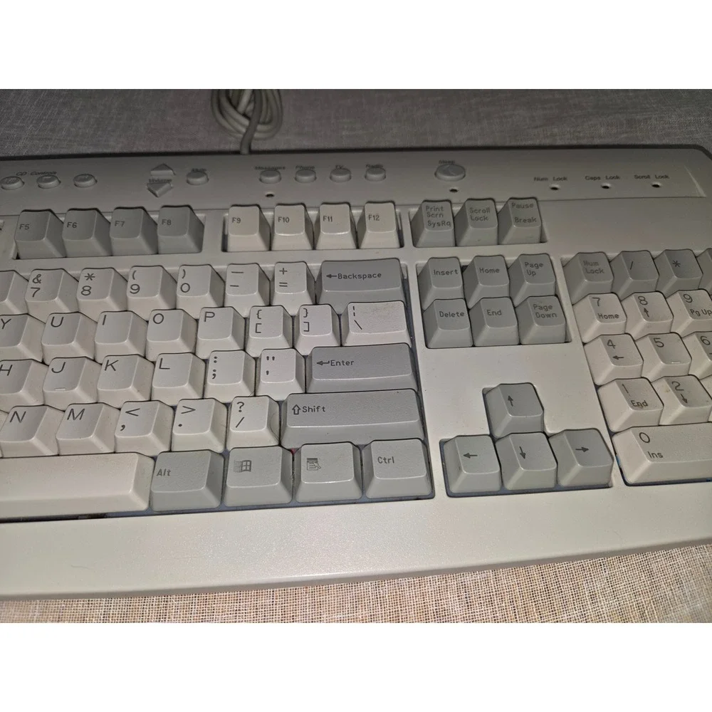 Vintage Gateway 2000 AnyKey Wired Keyboard PS2 Grey White E06150US011-C